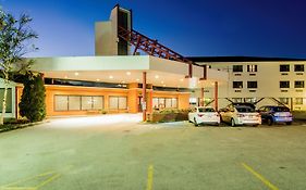 Sinbads Hotel & Suites
